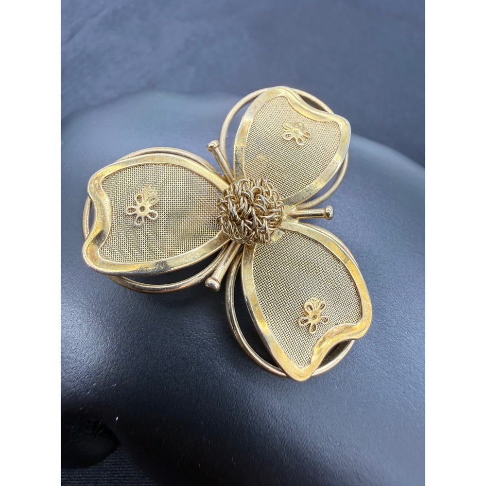 Vintage Gold Tone Mesh Three Petal Flower Brooch Floral Pin with Wire Center